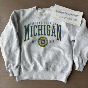 Vintage University of Michigan Sweatshirt, Retro University Shirt For Men Women